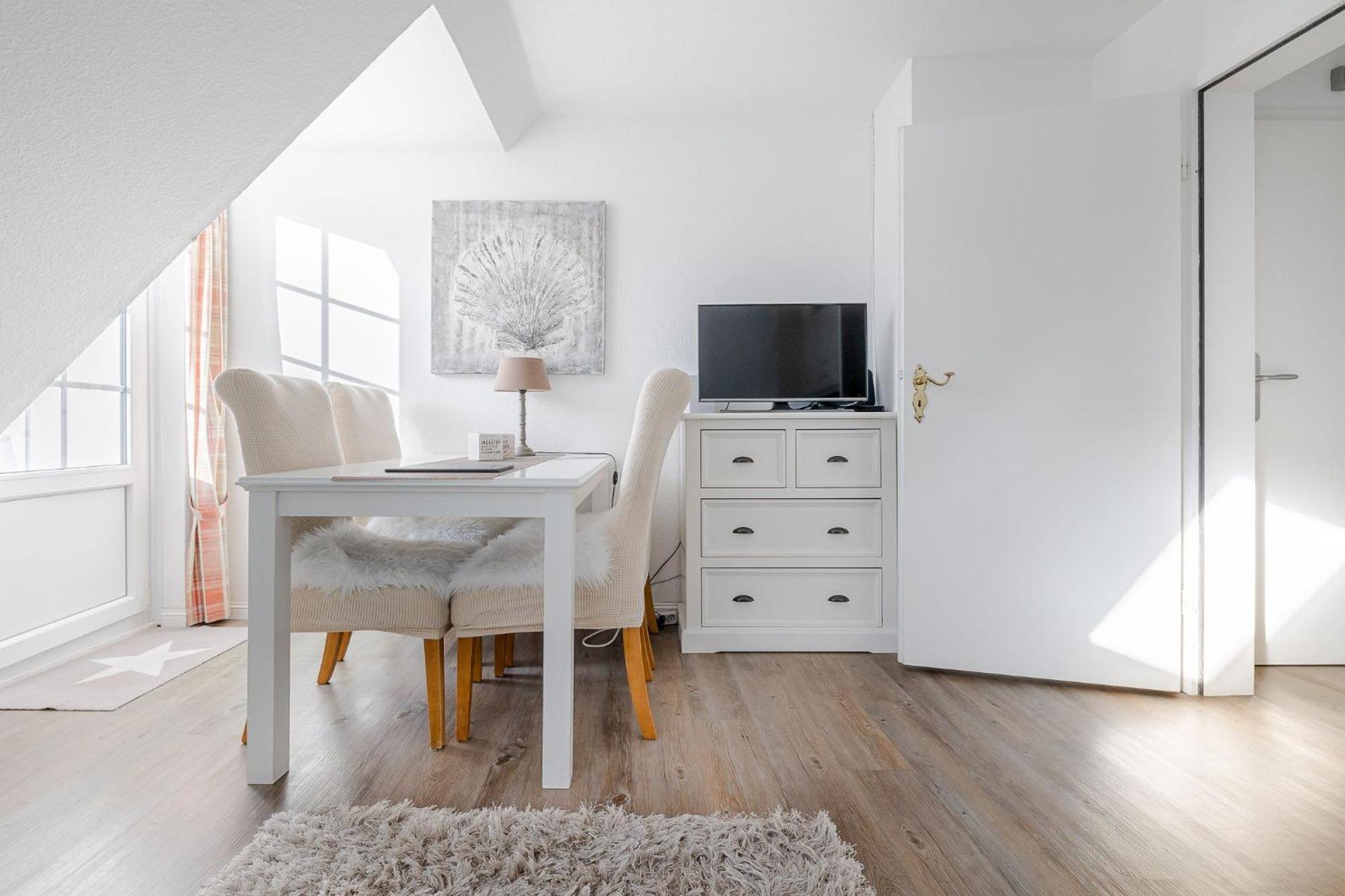Lister Wind Apartment ภายนอก รูปภาพ