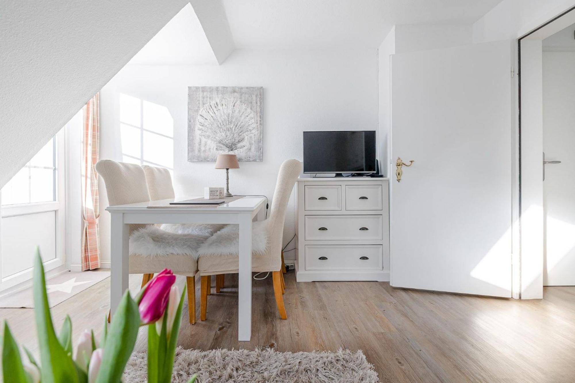 Lister Wind Apartment ภายนอก รูปภาพ