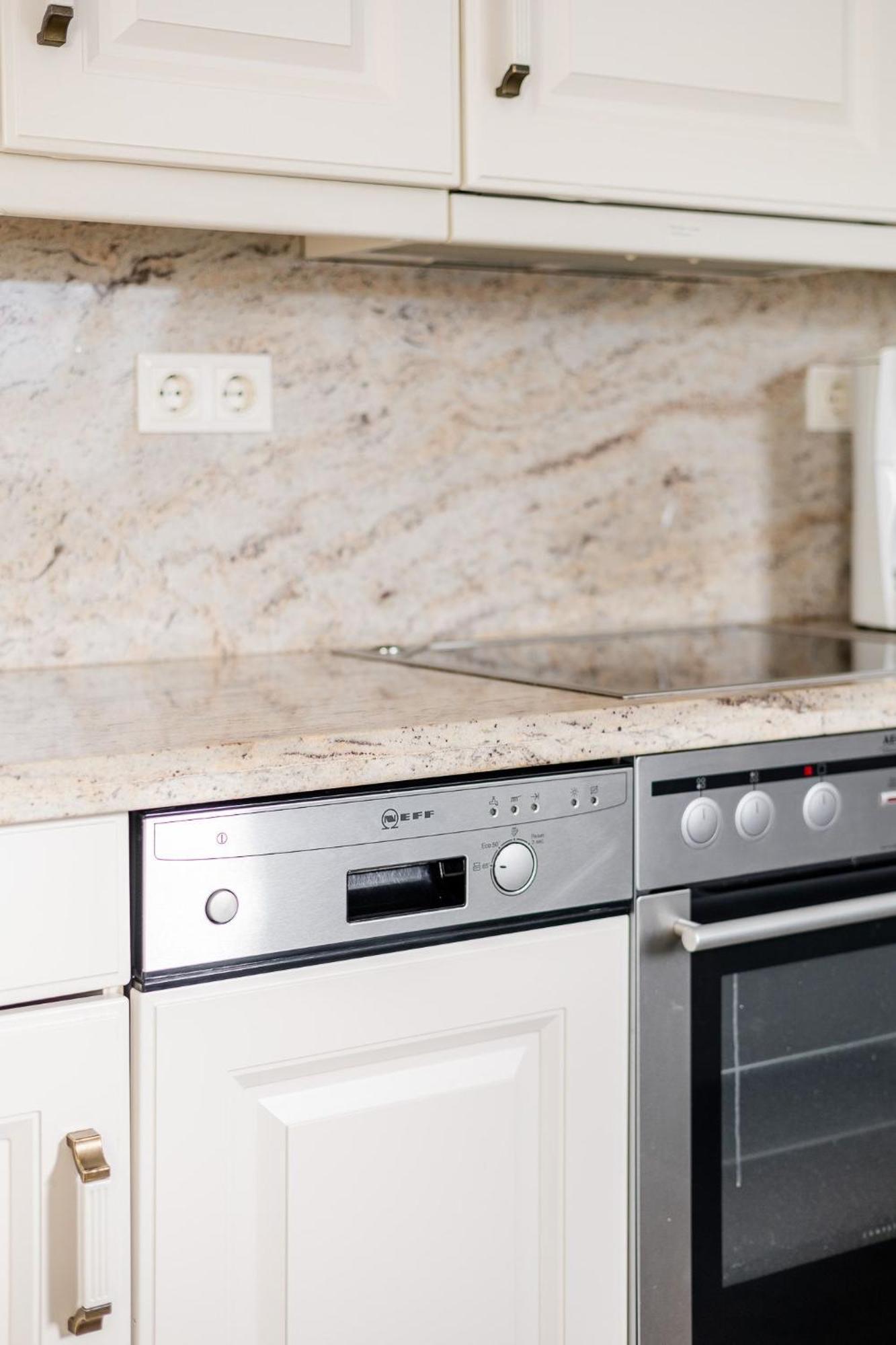 Lister Wind Apartment ภายนอก รูปภาพ